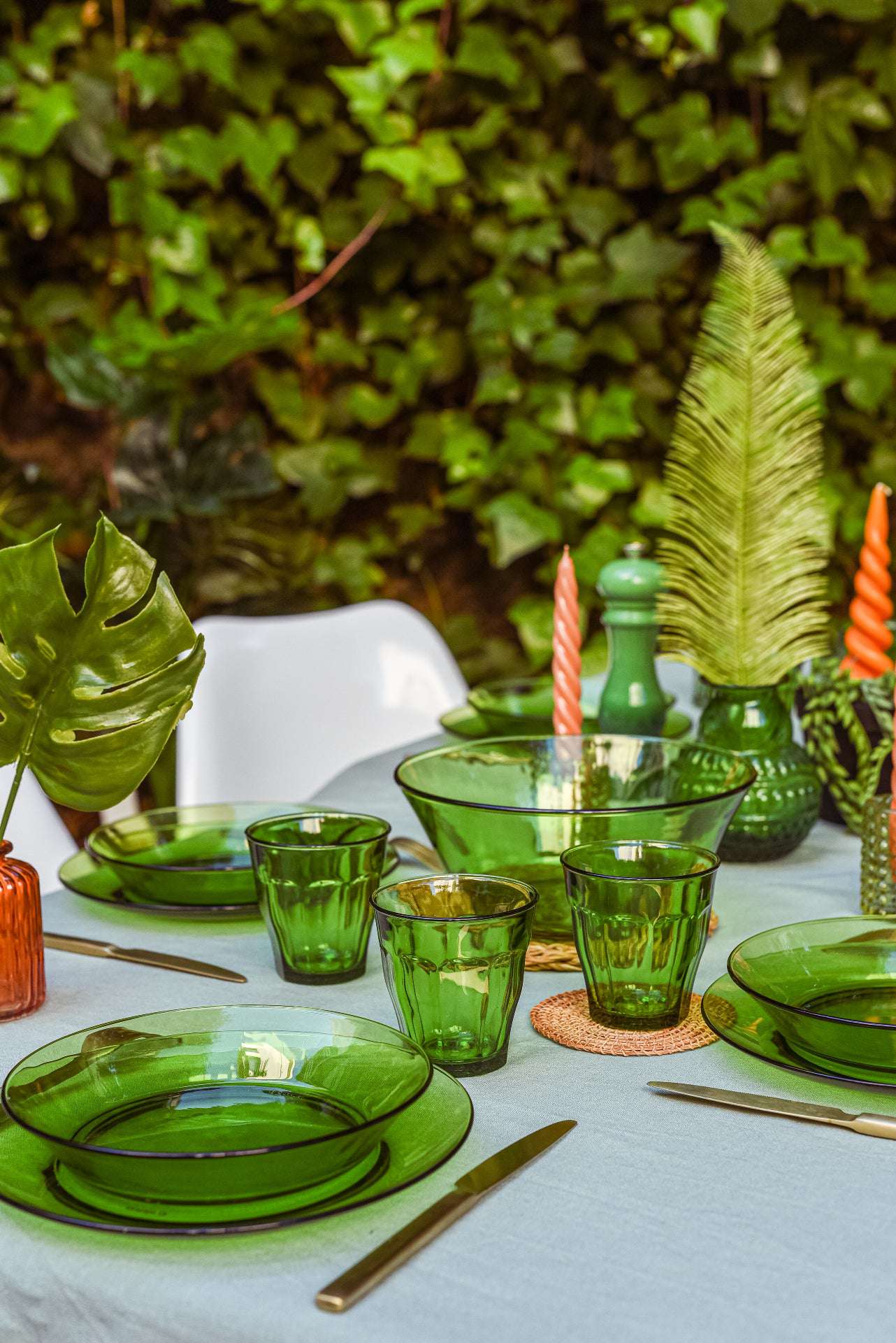 Lys Green Glass Dessert Plate 7.5" - Set of 6 - Image 4